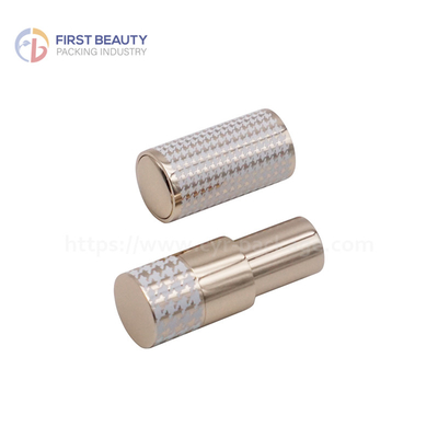 اسطوانة مستحضرات التجميل أنبوب أحمر الشفاه الفارغ بالحجم الطبيعي 5g