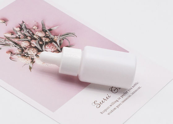 زجاجة قطارة زجاجية بيضاء اسطوانة 15 مل مستحضرات التجميل من الزيوت العطرية الفارغة